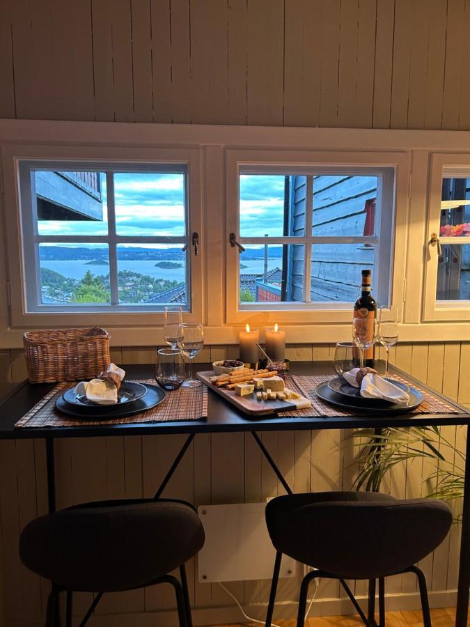The View Guesthouse At Ekeberg -10 Min By Tram To Oslo S Exteriör bild